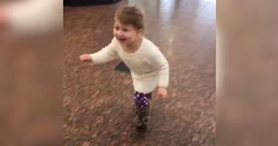 Heartwarming Video Captures Young Girl’s Unrestrained Joy At Seeing Serviceman Father Return Home Heartwarming Video Captures Young Girl’s Unrestrained Joy At Seeing Serviceman Father Return Home