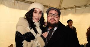 O filho da Cher - Chaz Bono - é um ator transgênero de sucesso que superou as provações da vida O filho da Cher - Chaz Bono - é um ator transgênero de sucesso que superou as provações da vida