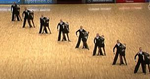 Amazing 'Ice Ice Baby' Routine Leaves Audience And Internet Stunned Amazing 'Ice Ice Baby' Routine Leaves Audience And Internet Stunned