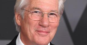 Richard Gere passou seu incrível charme e aparência ao filho mais velho, Homer Richard Gere passou seu incrível charme e aparência ao filho mais velho, Homer