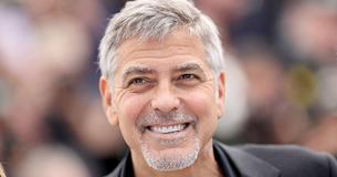 George Clooney Finally Tells Story In Which He Once Gave Each Of His Fourteen Closest Friends A Suitcase Filled With $1 Million George Clooney Finally Tells Story In Which He Once Gave Each Of His Fourteen Closest Friends A Suitcase Filled With $1 Million