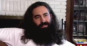 Um namorado que não se barbeia há anos parece um modelo depois de uma grande transformação Um namorado que não se barbeia há anos parece um modelo depois de uma grande transformação
