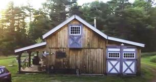 200-Year-Old Barn Converted Into Spectacular Tiny Home — Rustic Meets Modern 200-Year-Old Barn Converted Into Spectacular Tiny Home — Rustic Meets Modern
