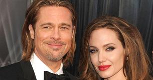 Angelina Jolie e Brad Pitt hanno completamente accettato l'identità di John Jolie-Pitt fin dall'inizio Angelina Jolie e Brad Pitt hanno completamente accettato l'identità di John Jolie-Pitt fin dall'inizio