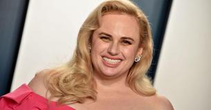 Rebel Wilson conferma di aver raggiunto il suo peso forma nel suo percorso durante l''Anno della salute' Rebel Wilson conferma di aver raggiunto il suo peso forma nel suo percorso durante l''Anno della salute'