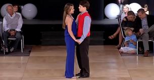 Adolescentes impresionan a los jueces con su baile y obtienen el primer premio en un campeonato nacional Adolescentes impresionan a los jueces con su baile y obtienen el primer premio en un campeonato nacional