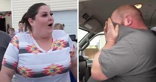 Struggling Parents With 12 Kids Sob As They're Surprised With Huge Family Van Struggling Parents With 12 Kids Sob As They're Surprised With Huge Family Van
