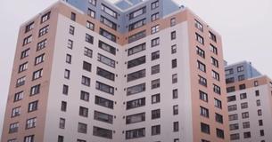Woman Who Lives In Town Where Almost All Citizens Live In One Building Shares Experience Woman Who Lives In Town Where Almost All Citizens Live In One Building Shares Experience