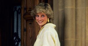 Social Media Star Recreated Princess Diana's Iconic Hairstyle And Looks Identical Social Media Star Recreated Princess Diana's Iconic Hairstyle And Looks Identical