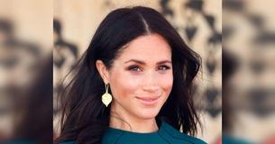 Akeisha, une maman et blogueuse américaine, est considérée comme la jumelle de Meghan Markle Akeisha, une maman et blogueuse américaine, est considérée comme la jumelle de Meghan Markle