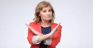 Mother Imposes “No Sleeping With BF” Rule On Her Adult Daughter, Asks Online If She’s Wrong Mother Imposes “No Sleeping With BF” Rule On Her Adult Daughter, Asks Online If She’s Wrong