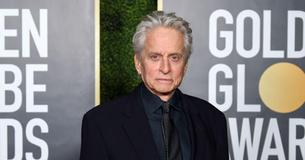 Michael Douglas reagiert auf die Verwechslung das er der Großvater seiner Tochter Carys sei Michael Douglas reagiert auf die Verwechslung das er der Großvater seiner Tochter Carys sei