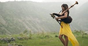 Musician Performs Moving Cover Of Amazing Grace On Bagpipes, Earning Internet Fame Musician Performs Moving Cover Of Amazing Grace On Bagpipes, Earning Internet Fame