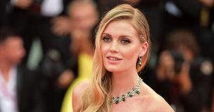 Prinzessin Dianas Nichte Lady Kitty Spencer heiratet Milliardär Michael Lewis in einer prunkvollen Zeremonie Prinzessin Dianas Nichte Lady Kitty Spencer heiratet Milliardär Michael Lewis in einer prunkvollen Zeremonie