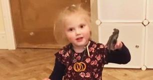 Girl, 4, Who Discovered 220,000,000-Year-Old Fossil Gets Museum Display Named After Her Girl, 4, Who Discovered 220,000,000-Year-Old Fossil Gets Museum Display Named After Her