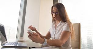 Single Woman In Her 20s Wants To Know If She's Wrong For Not Donating Her Vacation Days To Pregnant Coworker Single Woman In Her 20s Wants To Know If She's Wrong For Not Donating Her Vacation Days To Pregnant Coworker