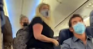 Mother And Daughter Kicked Off Full Plane For ‘Yelling At People To Give Up Seats’ Mother And Daughter Kicked Off Full Plane For ‘Yelling At People To Give Up Seats’