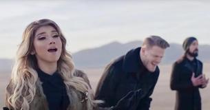 Pentatonix's Performance Of 'Hallelujah' Is Haunting Pentatonix's Performance Of 'Hallelujah' Is Haunting