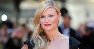Kirsten Dunst Left Home Of 18 Years & Now Lives In Classic Mansion — Inside Her Luxury Residence Kirsten Dunst Left Home Of 18 Years & Now Lives In Classic Mansion — Inside Her Luxury Residence
