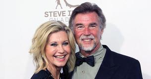 « Désespérément dévoués » l'un à l'autre : Chronologie de la romance d'Olivia Newton-John et de son mari John Easterling « Désespérément dévoués » l'un à l'autre : Chronologie de la romance d'Olivia Newton-John et de son mari John Easterling