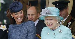 A Rainha Elizabeth II acreditava que Kate Middleton era A Rainha Elizabeth II acreditava que Kate Middleton era