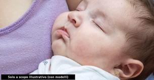Una mamma furiosa si rifiuta di lasciare i bambini da soli con la suocera che ha segretamente praticamente un buco nelle orecchie del neonato Una mamma furiosa si rifiuta di lasciare i bambini da soli con la suocera che ha segretamente praticamente un buco nelle orecchie del neonato