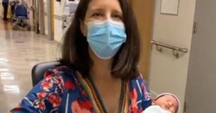 Woman Felt ‘Absolute Elation’ After Becoming A Mom To A Baby Girl At 46 Woman Felt ‘Absolute Elation’ After Becoming A Mom To A Baby Girl At 46