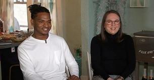 Grandma Reunites With Stranger She Texted By Mistake For Their 7th Thanksgiving Dinner Together Grandma Reunites With Stranger She Texted By Mistake For Their 7th Thanksgiving Dinner Together