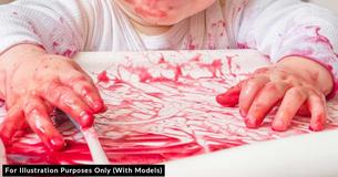 Mom Furious After Being Given Dustpan & Brush To Sweep Up Her Baby’s Mess At Café Mom Furious After Being Given Dustpan & Brush To Sweep Up Her Baby’s Mess At Café