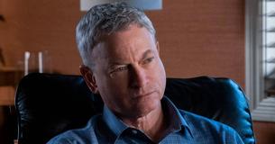 Gary Sinise On Leaving Hollywood ‘To Be Around Family’ & Dealing With The Loss Of His Son To Cancer Gary Sinise On Leaving Hollywood ‘To Be Around Family’ & Dealing With The Loss Of His Son To Cancer