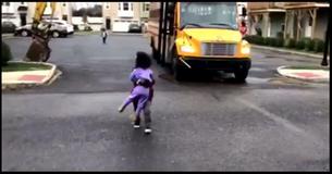 Adorable Video Of Brother And Sister Hugging At The Bus Stop Is Going Viral Adorable Video Of Brother And Sister Hugging At The Bus Stop Is Going Viral