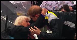 She Had No Idea If Prince Harry Would Recognize Her, But When He Did, His Face Says it All She Had No Idea If Prince Harry Would Recognize Her, But When He Did, His Face Says it All