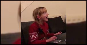 Deaf Girl Learns She's Going To Be A Sister, But She Doesn't Believe It At First Deaf Girl Learns She's Going To Be A Sister, But She Doesn't Believe It At First