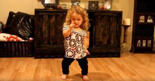 Little Girl With Dwarfism Is Picked On, So She Decides To Make A Fun Video To Send A Message Little Girl With Dwarfism Is Picked On, So She Decides To Make A Fun Video To Send A Message