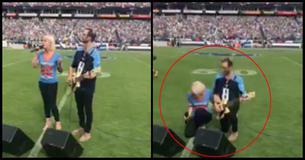 This Country Singer Performs At NFL Game And Then Takes The Knee This Country Singer Performs At NFL Game And Then Takes The Knee