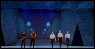 2 sapateadores foram parados por esses riverdancers. Mas o que aconteceu então? Incrível 2 sapateadores foram parados por esses riverdancers. Mas o que aconteceu então? Incrível