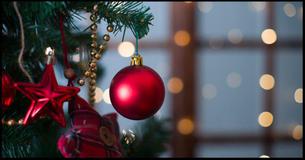How Obsessed With Christmas Decorating Are You? How Obsessed With Christmas Decorating Are You?