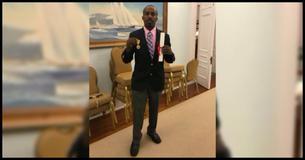 Queen Elizabeth Sent A Medal To An Alabama Man After He Mowed 2,000 Disabled Vets’ Lawns For Free Queen Elizabeth Sent A Medal To An Alabama Man After He Mowed 2,000 Disabled Vets’ Lawns For Free
