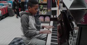 Boy Sees Piano In Supermarket, Stuns Customers With Jawdropping Impromptu Performance Boy Sees Piano In Supermarket, Stuns Customers With Jawdropping Impromptu Performance