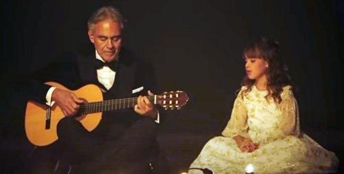 Andrea Bocelli canta Hallelujah com sua filha em um novo dueto impressionante