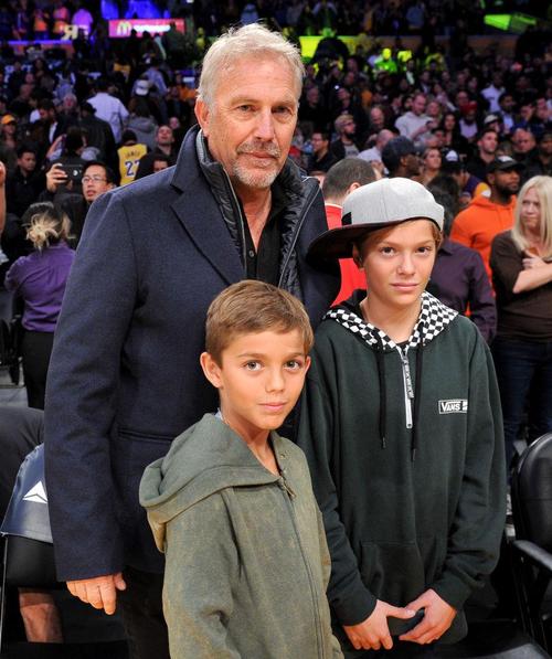 Kevin Costner Has Much Love To Give To His 7 Kids Looking At The Actor S Blended Family