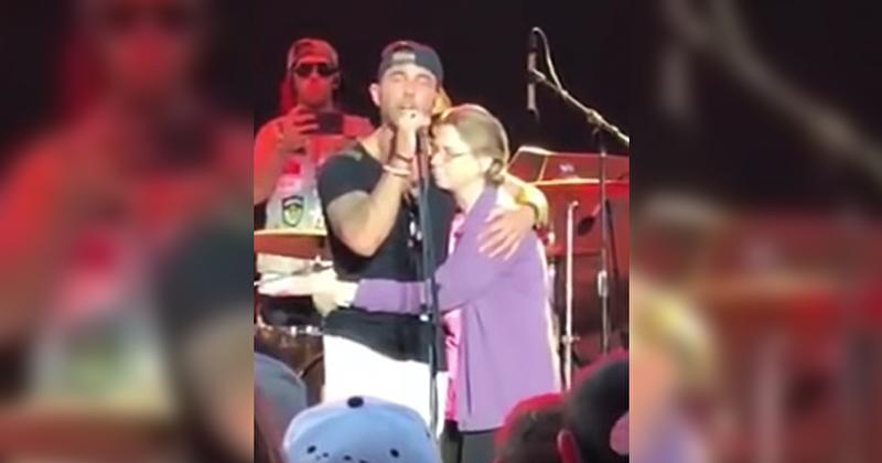 This Country Singer'S Fight For Justice After His Mom'S Murder - fdfc22x
