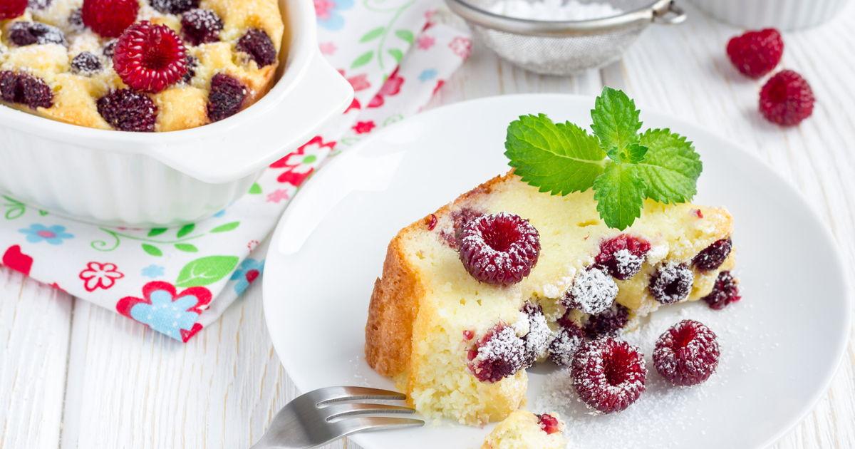 Rezeptidee für fluffigen Himbeer-Auflauf mit Quark und Vanille