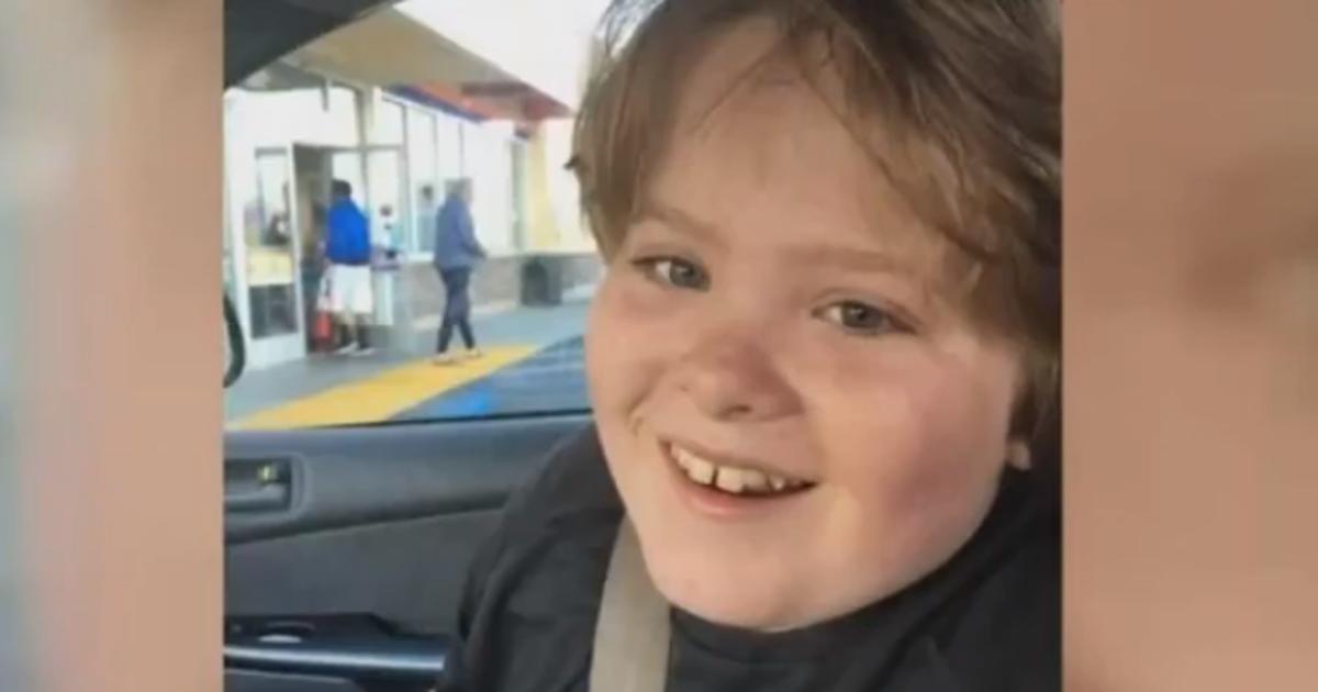 Flughafen Drama: Autistischer Junge (15) Entkommt! So Schockte Er Easyjet Und Seine Eltern! - j6gggwo